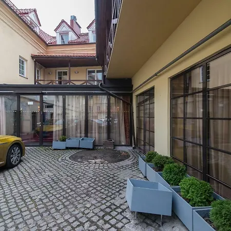 The Old Town 103 By Urban Rent